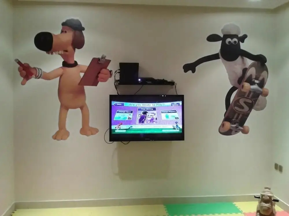 أسوار للشقق المخدومة