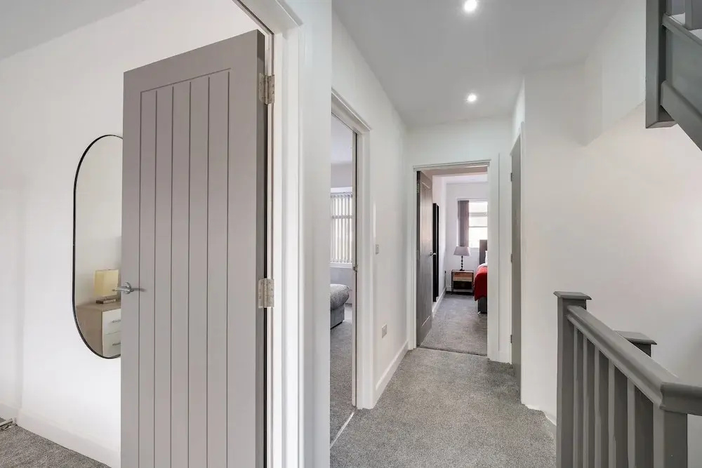 Newly Converted 3 Bed Apt. in Hounslow