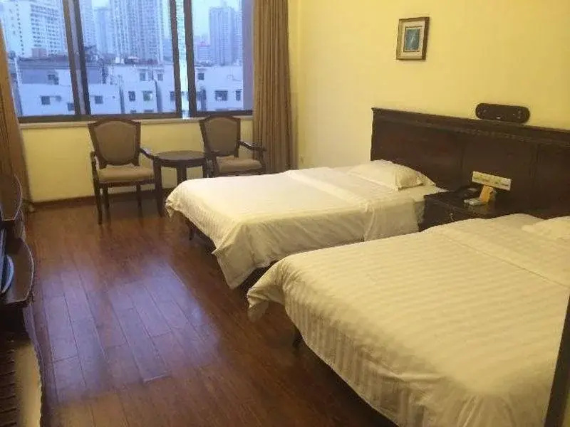 7 Days Inn Dongmen Center Branch