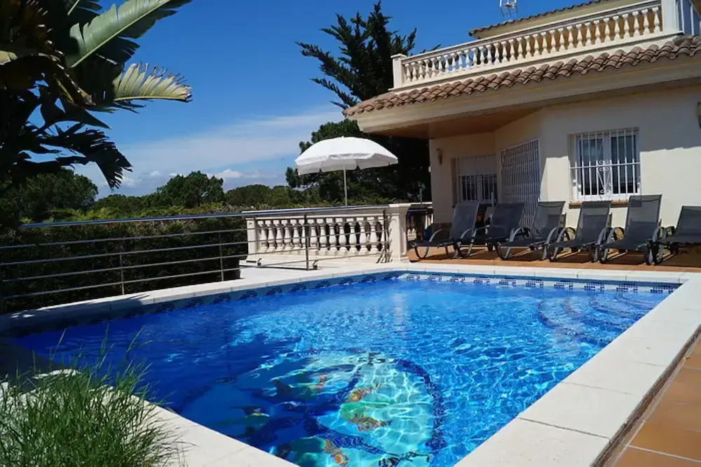 Villa - 4 Bedrooms with Pool, WiFi and Sea views - 107933