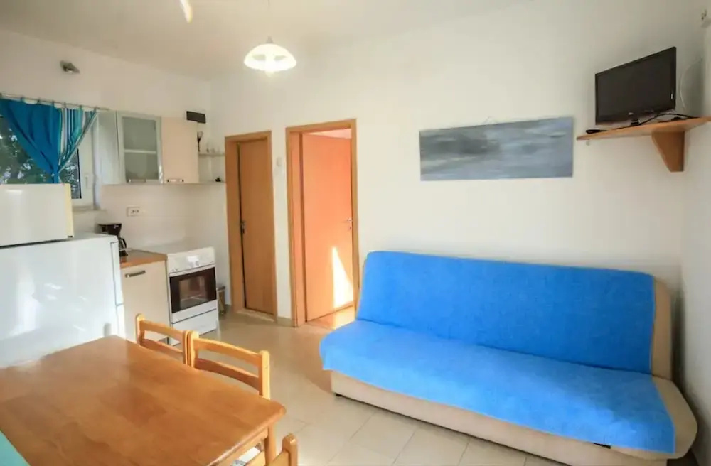 Sumartin Holiday Home Near the Beach