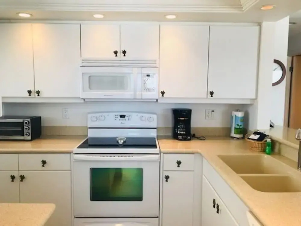 Jamaica Royale - 801 - 2 Br Condo