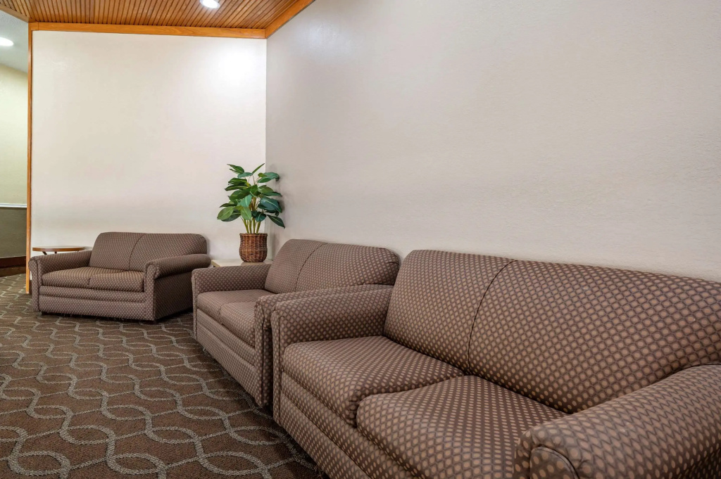 Suburban Studios Lafayette
