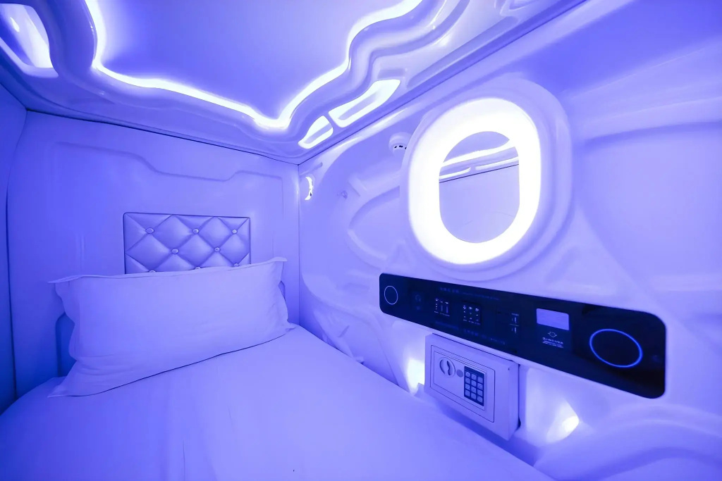 SleepBox Hostel