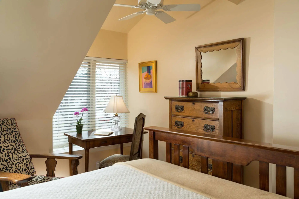 Woodley Park Guest House