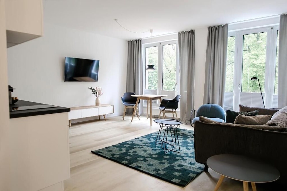 Louis and Louise Apartments & Lofts