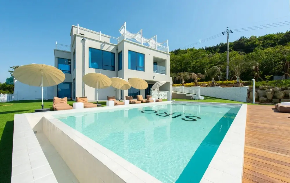 Siro Private Resort