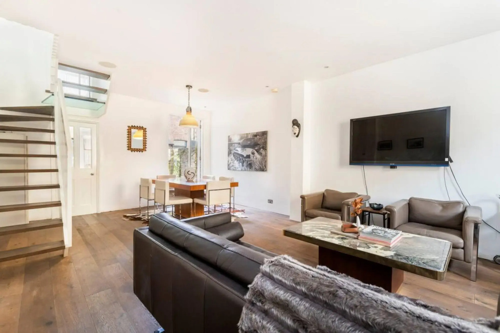 Woo-16 Woodseer Luxurious Town House With Garden Near Brick Lane