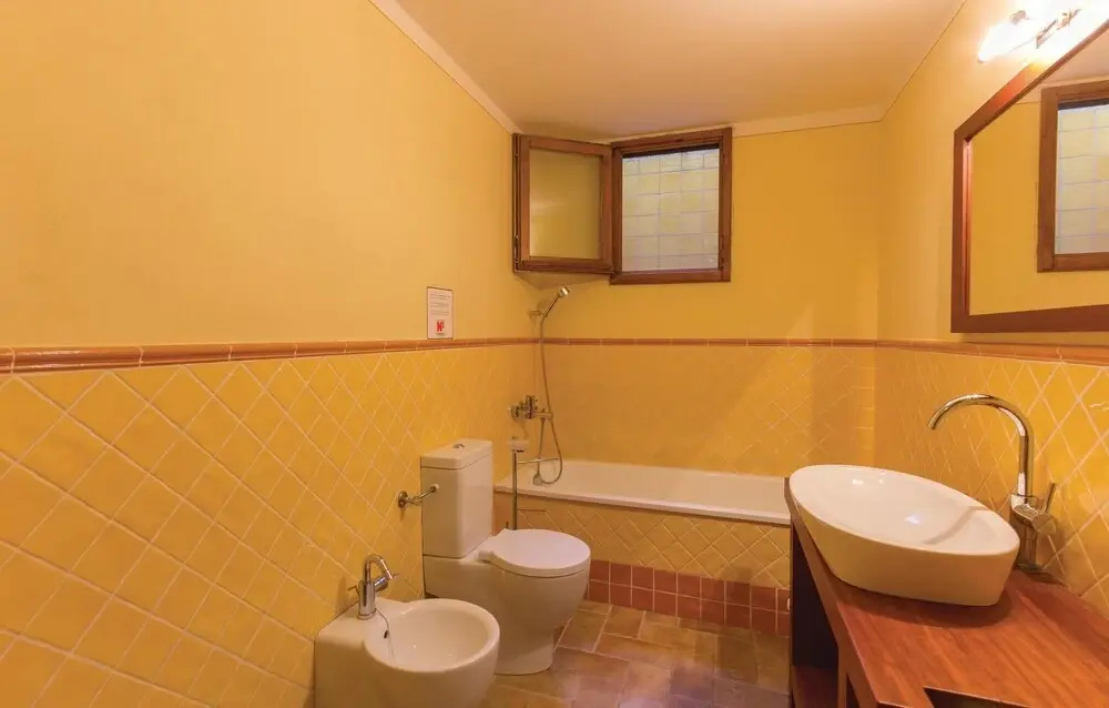2 Bedroom Nice Home In Camaiore Lu