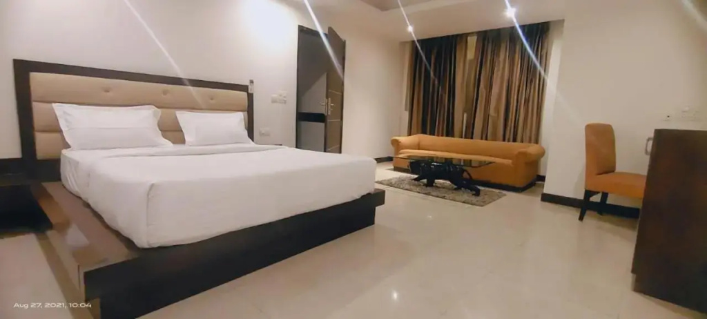 HOTEL AMBROSIA