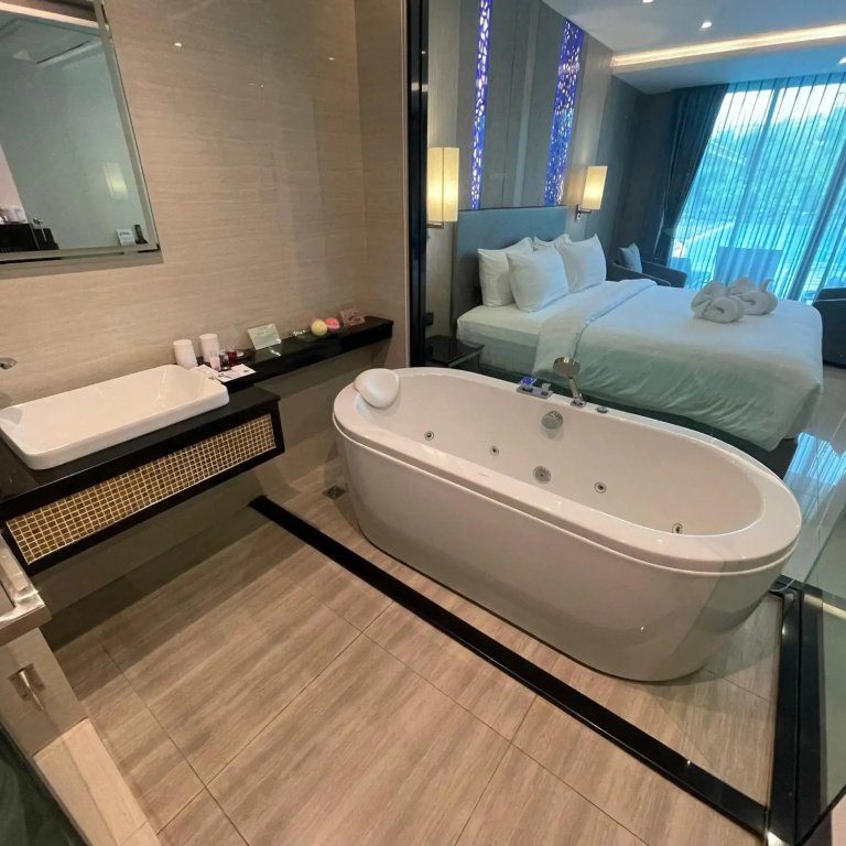 THE TJ HOTEL Pattaya