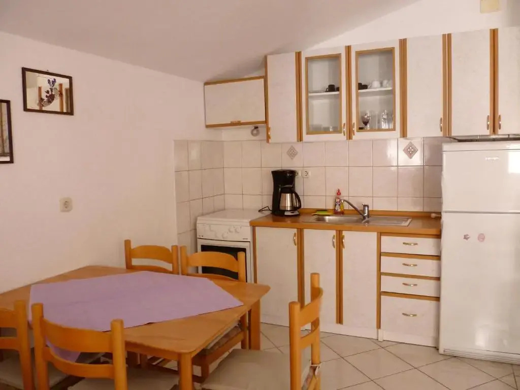 Apartments Sanda Tribunj