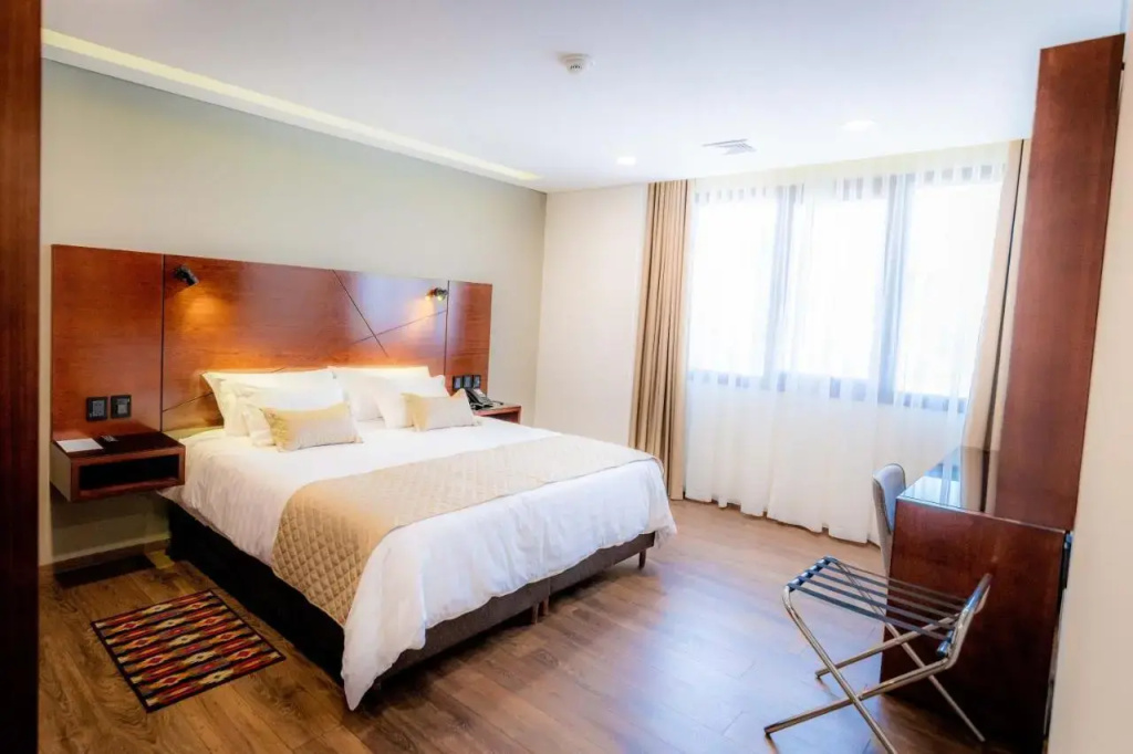 Hotel Mitru Sur