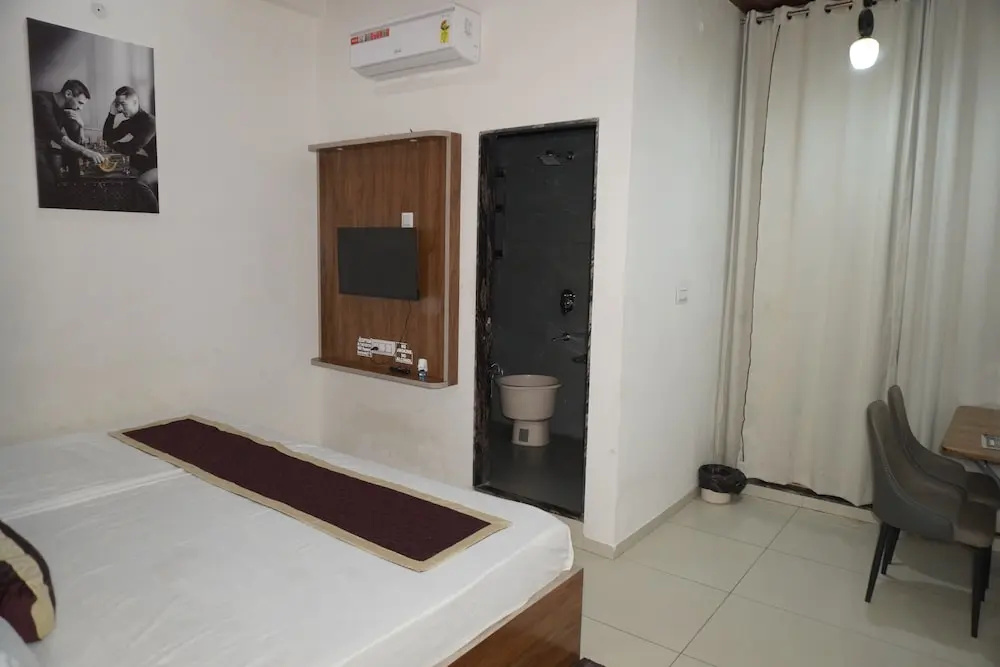 Hotel Hanuman Palace-450 meter Khatu Shayam Ji Temple