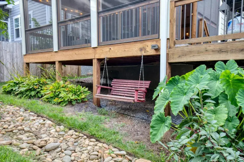 Sweetgum by Avantstay Black Mountain Retreat w/ Covered Deck