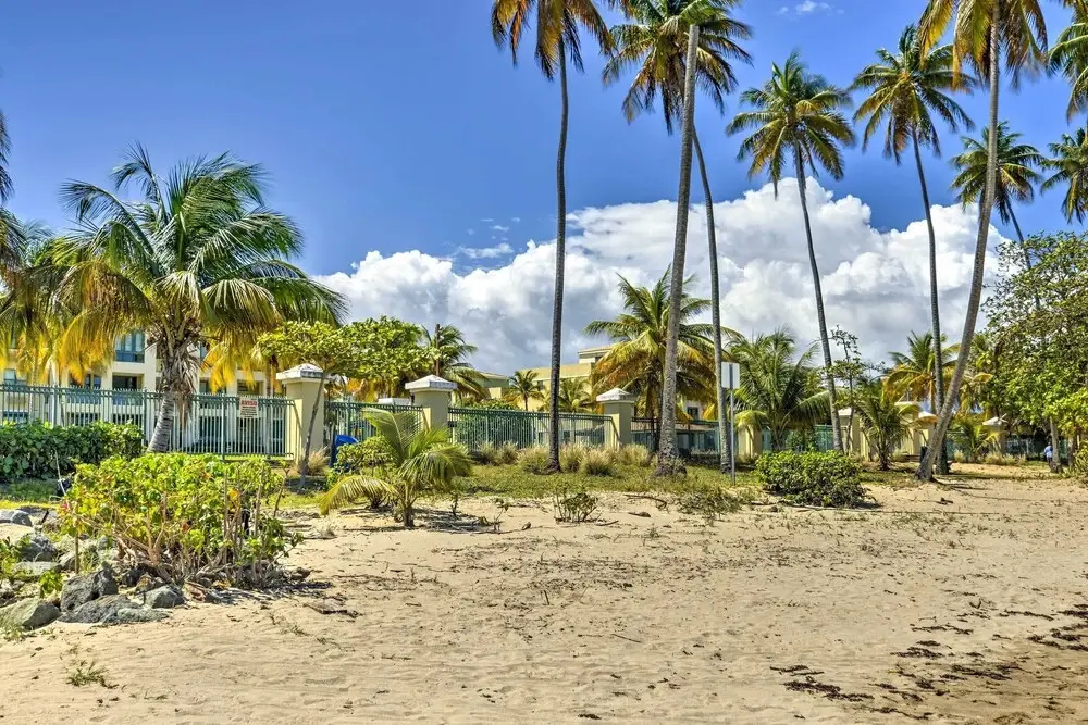 Steps to Beach: Loiza Getaway w/ Rooftop Patio!