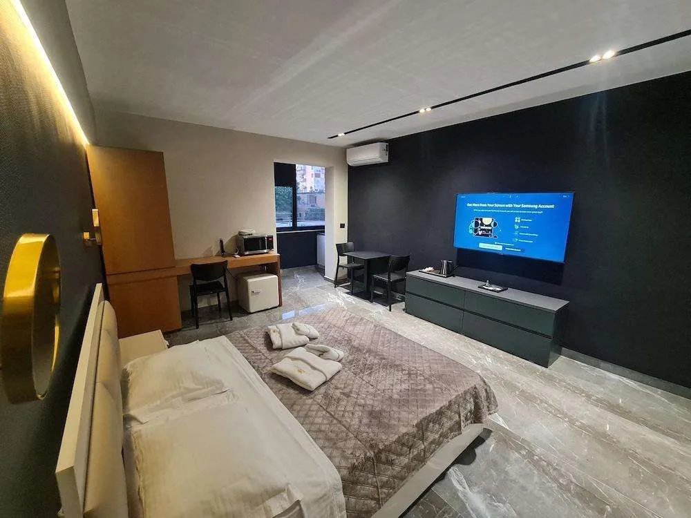 La Mirage Suites & Apartments