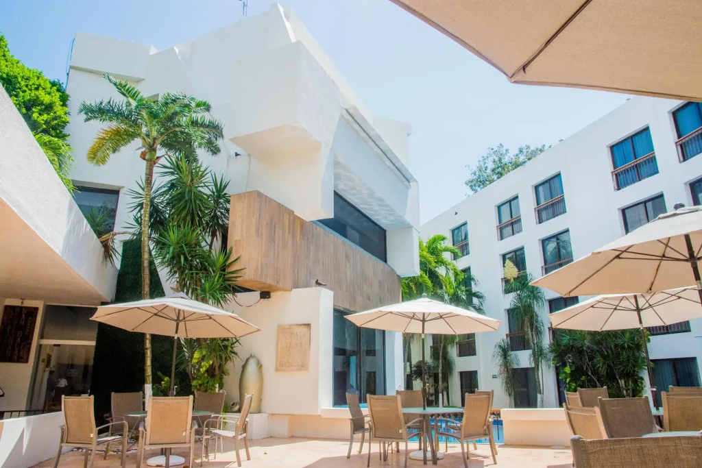 Capital Plaza Hotel