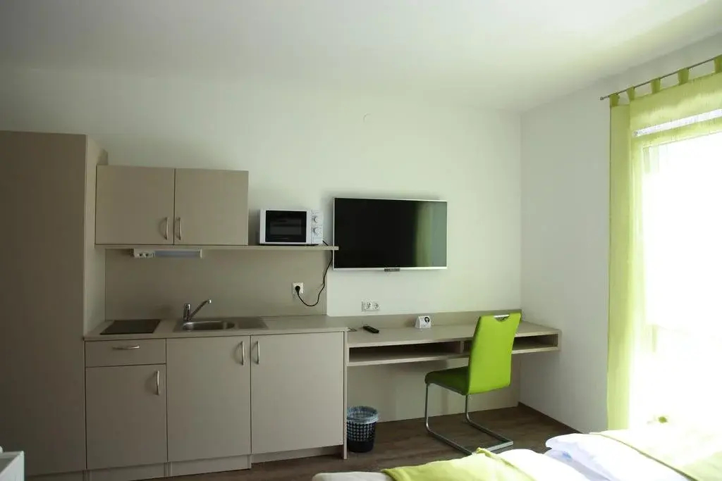 Smart Motel
