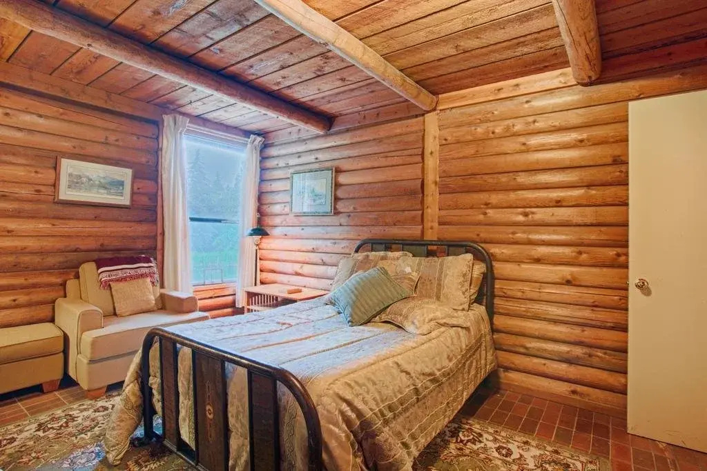 Harbor Creek Lodge