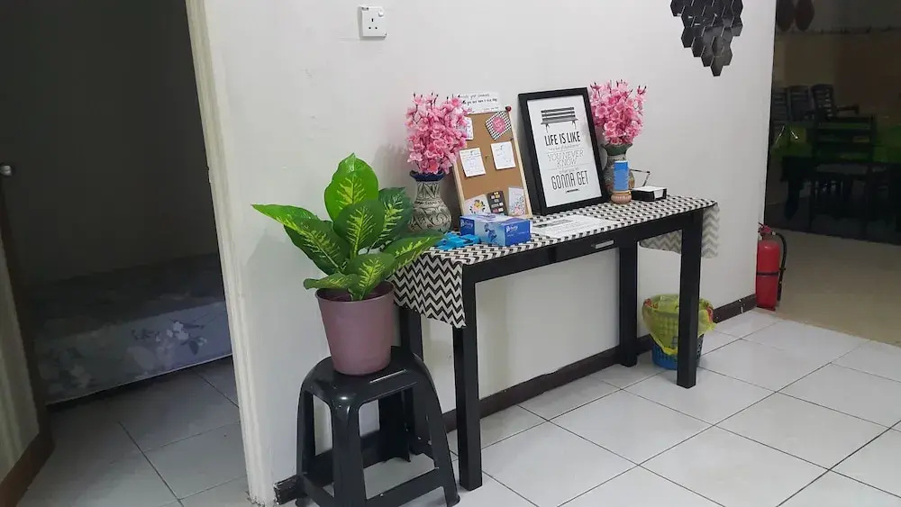DHartamas Guesthouse