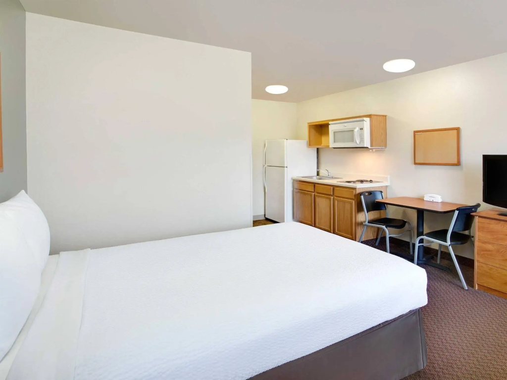 WoodSpring Suites Cincinnati Fairfield