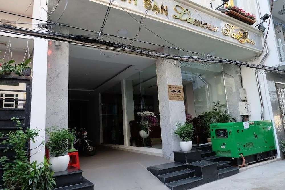 L'Amour Saigon Hotel