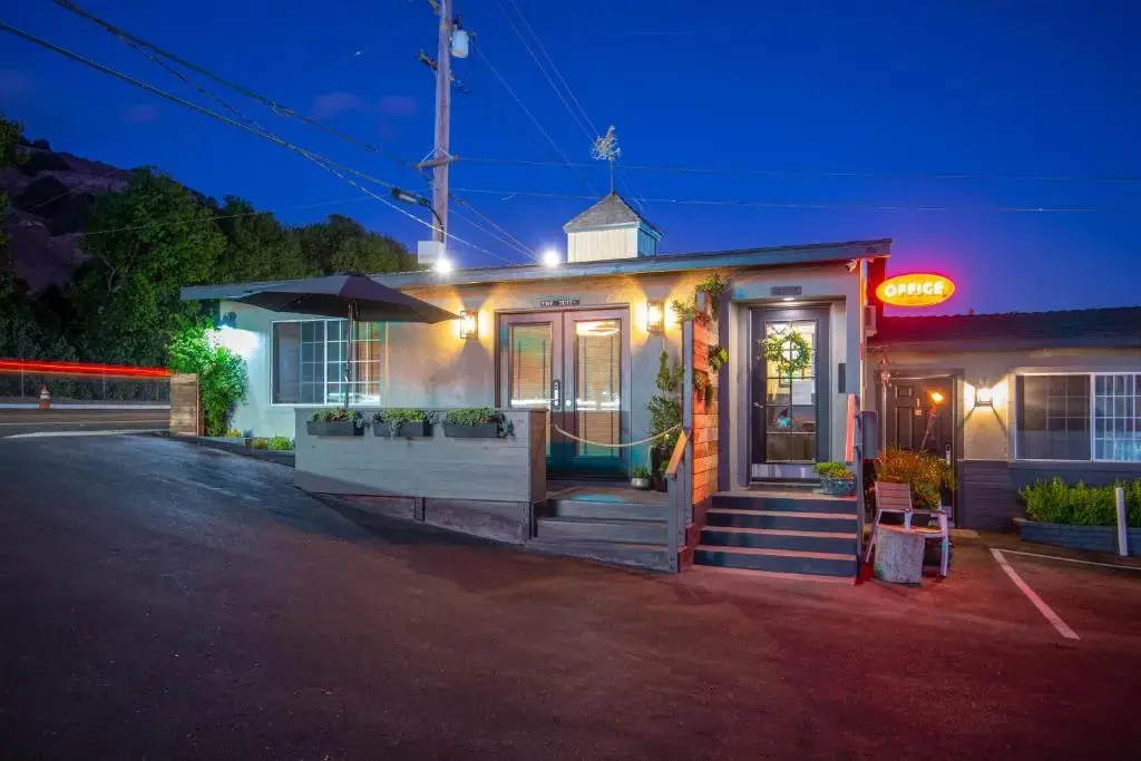 Shell Beach Inn