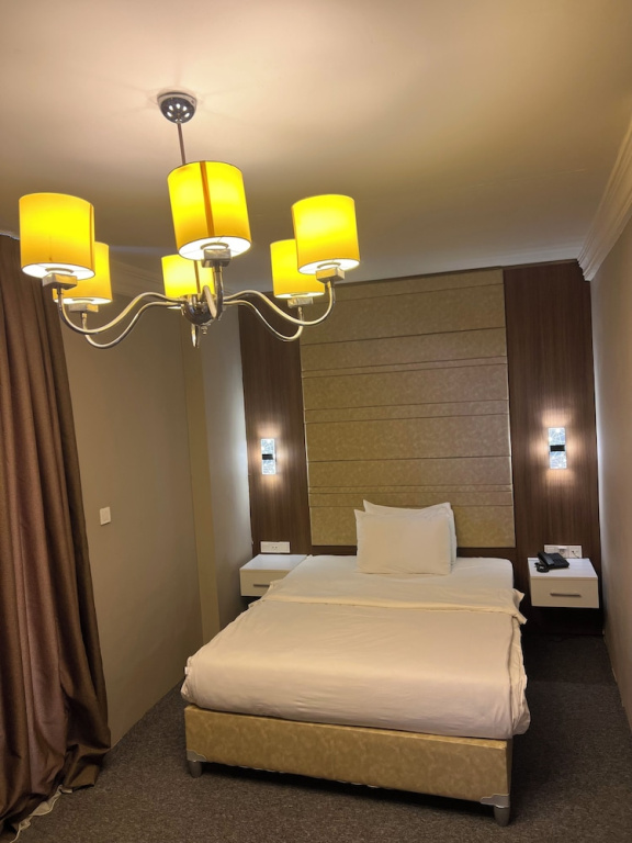Egan Hotel