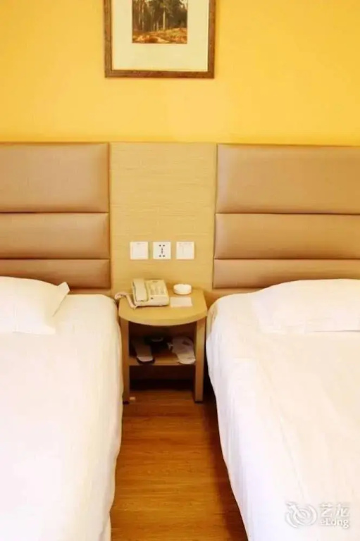 Yinzuo Jiayi Hotel Qingdao Hangzhou Road Bus Station
