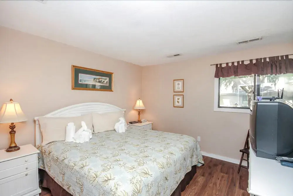Greens 203 - One Bedroom Condo