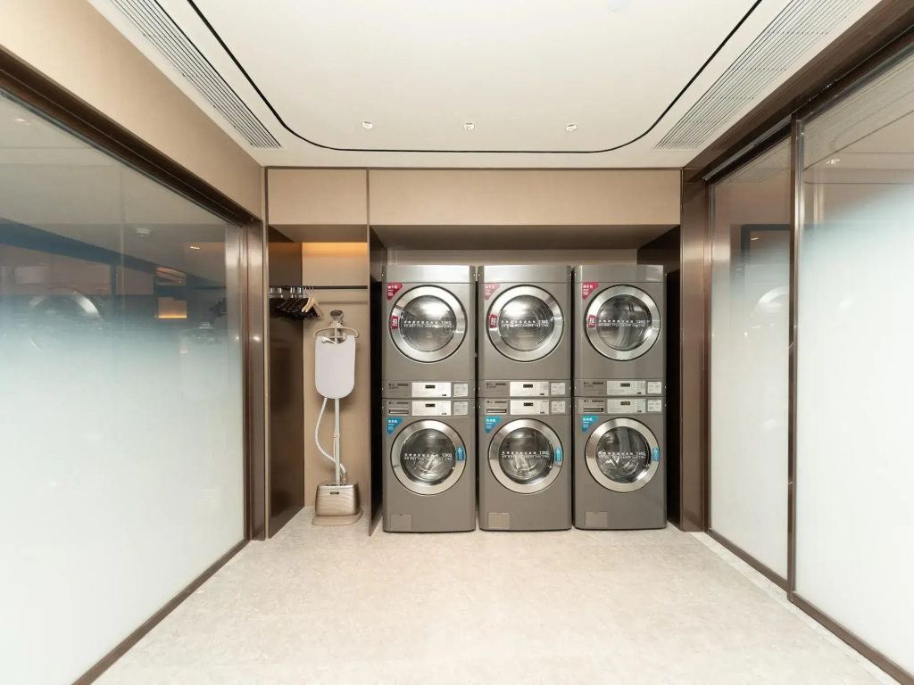 Ji Hotel Nanjing South Railway Station Square