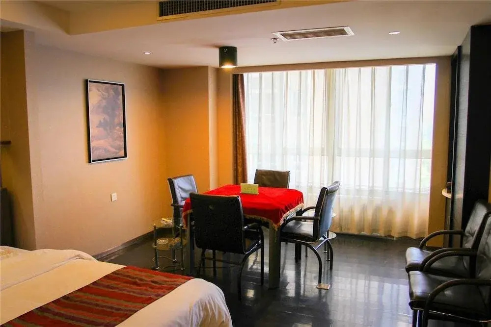 Sancana Holiday Inn