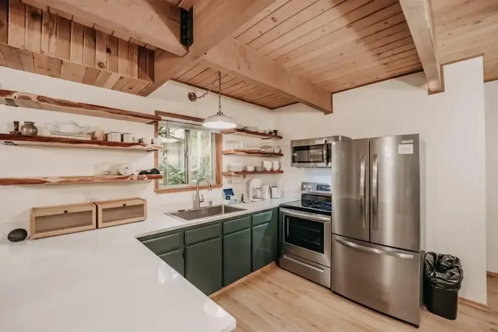 Glacier Springs Cabin 27 - A Private 2-story Pet-friendly Cabin Now With Wifi