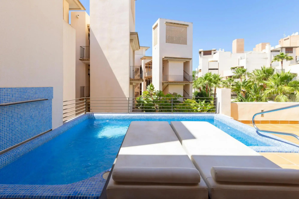 BAHIA DE LA PLATA 1D DELUXE PISC CAT 3 - Beautiful apartment near the sea, with private pool and free WiFi.