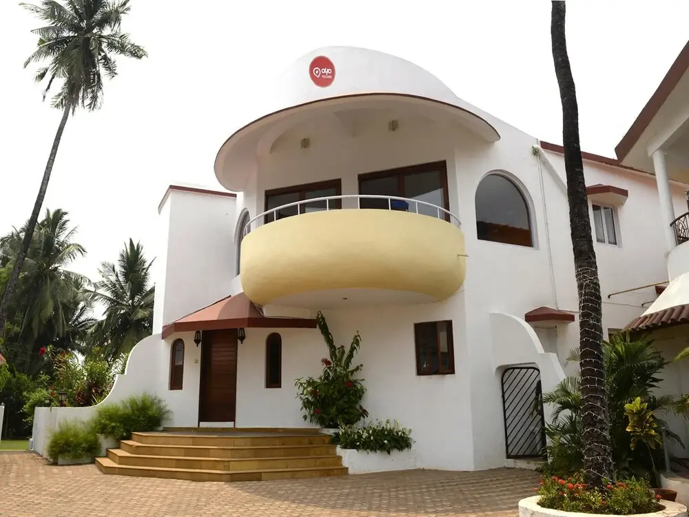 OYO 438 near Candolim Beach