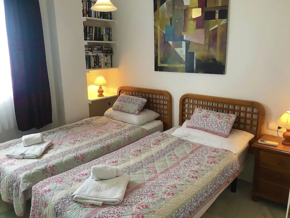 Rincon del Mar 3 Bedroom Apartment near Beach of Calahonda