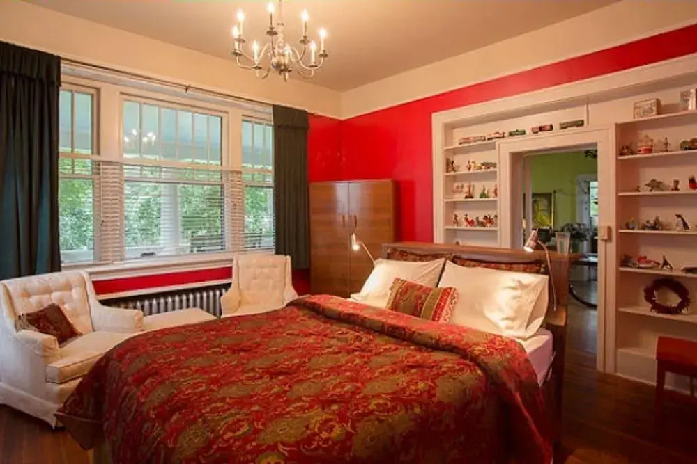 Sweet Biscuit Inn