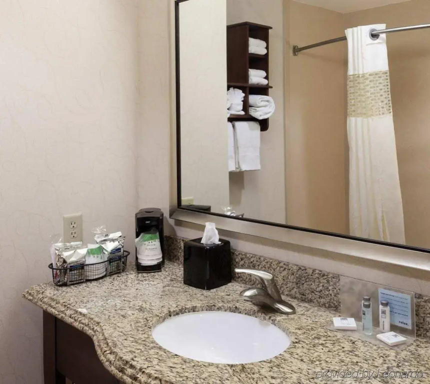 Hampton Inn & Suites Dallas-Arlington-South