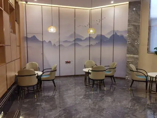 Blossom International Hotel