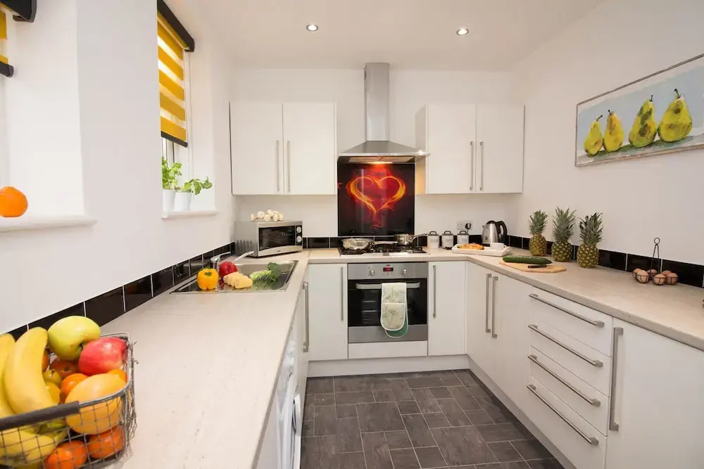 Newly Refurbished 3 Bedroom House