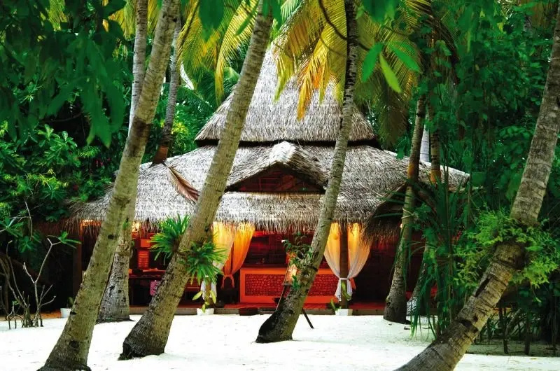 Diamonds Thudufushi Beach And Water Villas