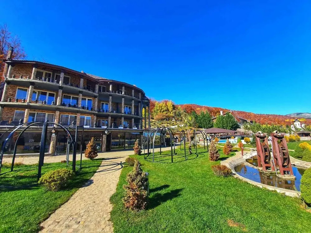 Rey Hotel