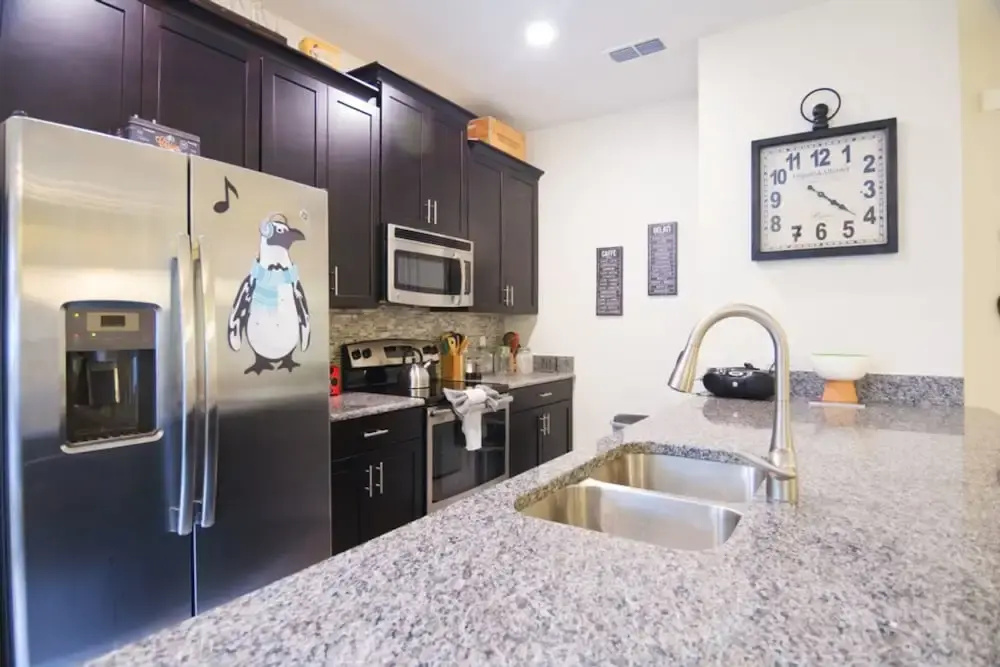 Luxury Townhome w/ Pool Sl4814