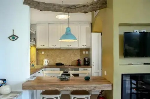 Apeiron II Villa