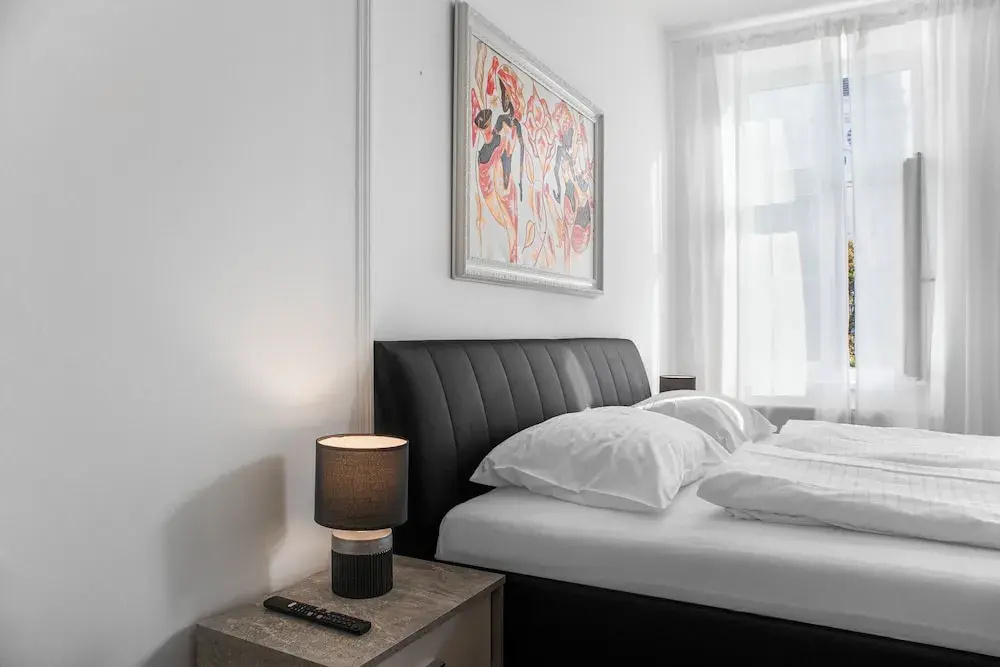 Spacious 7BR Apartment Hauptbahnhof