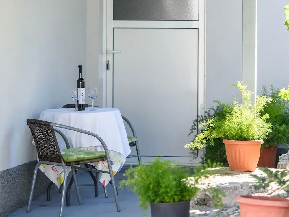 Apartments Beba - peaceful location