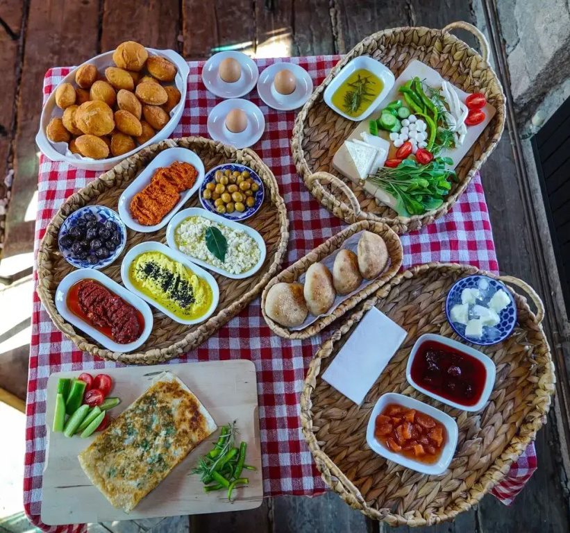 Bi̇ber Evi̇