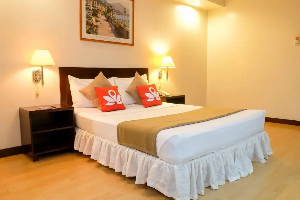 ZEN Rooms Basic Quezon V Mapa