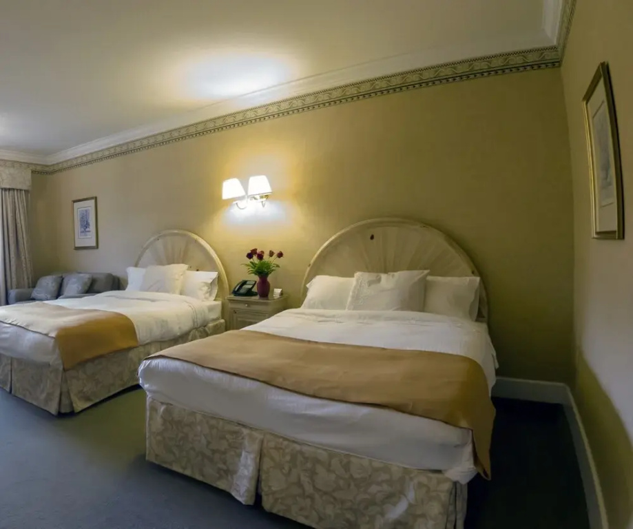 Phoenix Inn Resort